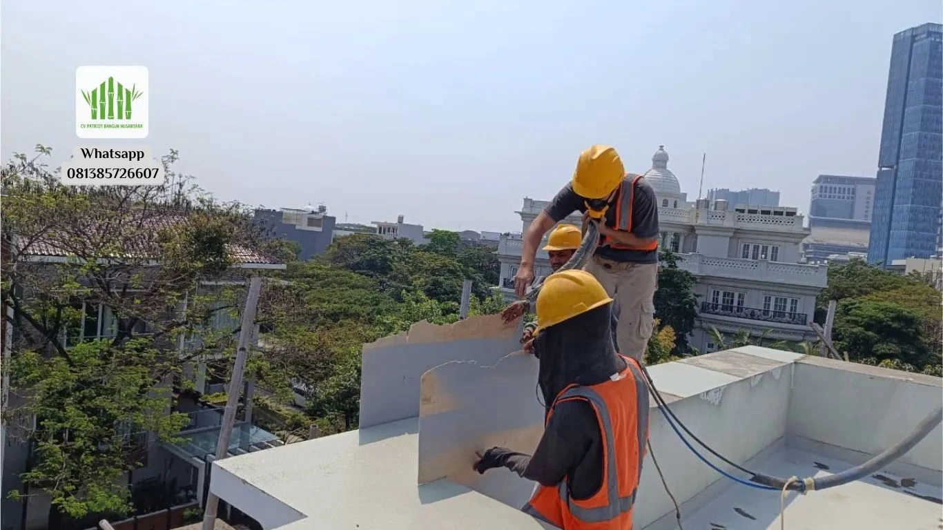 Mencegah Korosi dan Kerusakan Atap Gedung dengan Yurea Waterproofing